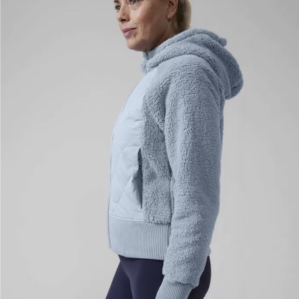 Athleta Pale Blue Quilted Front Sherpa Hooded Jacket - Picture 3 of 4